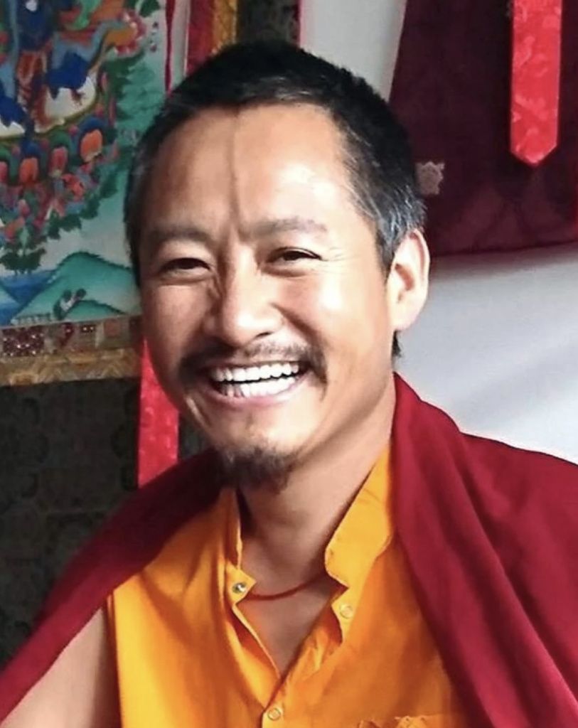 Лама Самтен Еше