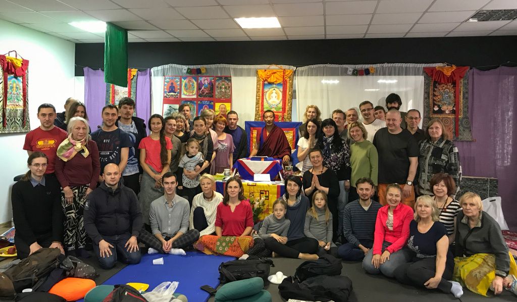 Геше Калзанг Монлам Ринпоче с учениками в России