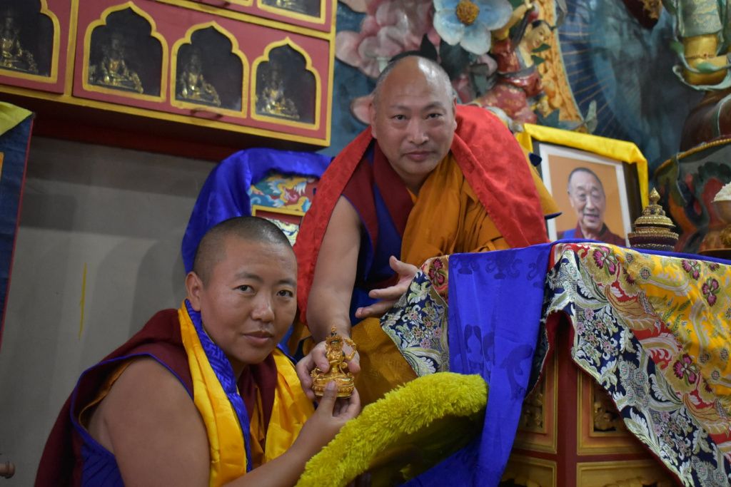 Геше Шераб Палзин и 34 Менри Тризин Ринпоче